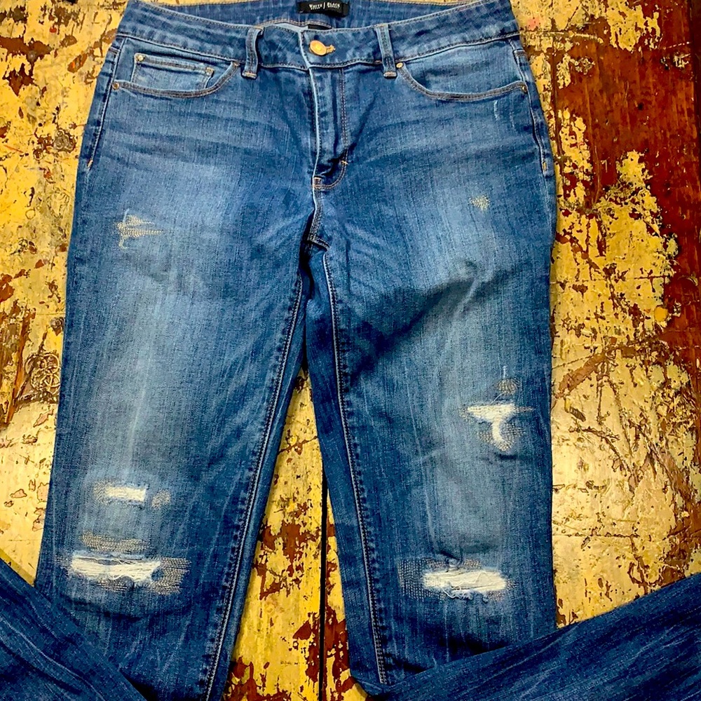 WHBM skinny leg distressed jeans 8R